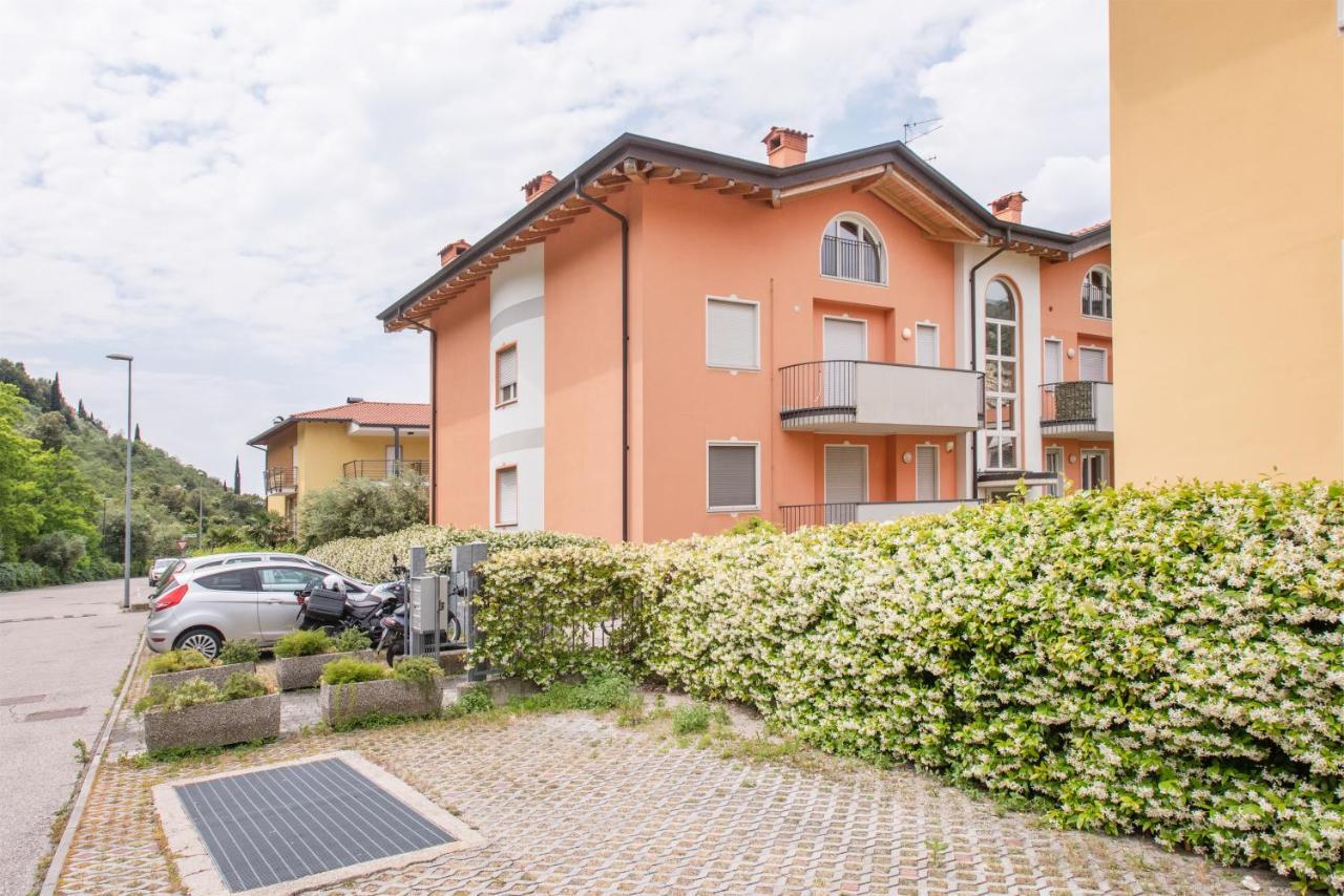 Apartamento Casa Joanna Torbole Sul Garda Exterior foto